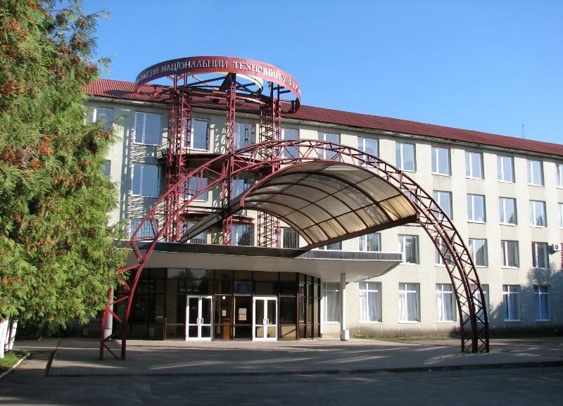 У Луцькому університеті запровадили тести для вибору спеціальності та професії У Луцькому університеті запровадили тести для вибору спеціальності та професії