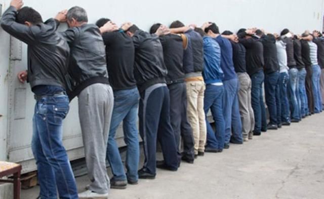 Правоохранители обещают жестко бороться с мигрантами-преступниками Правоохранители обещают жестко бороться с мигрантами-преступниками