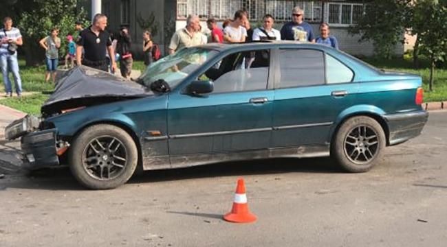 В Черкассах в страшном ДТП погибла женщина с ребенком: фото В Черкассах в страшном ДТП погибла женщина с ребенком: фото