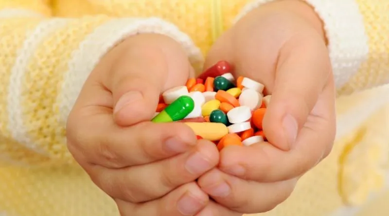 Як вберегти дітей від отруєнь ліками 