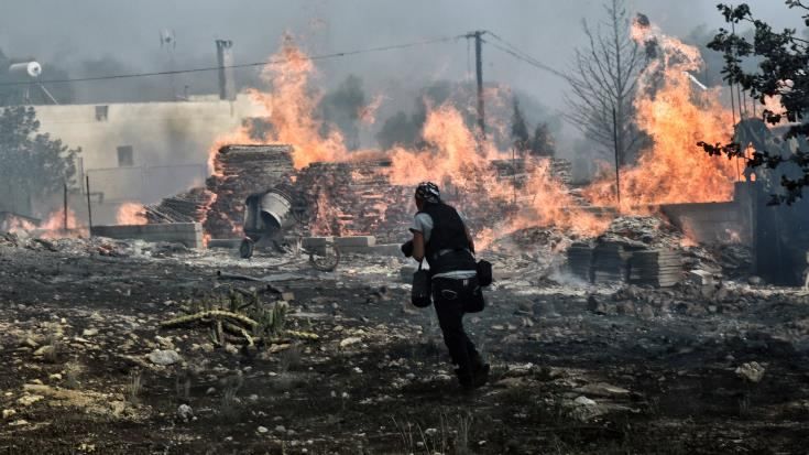 "Як у Помпеях": очевидці поділилися страшними подробицями лісових пожеж у Греції