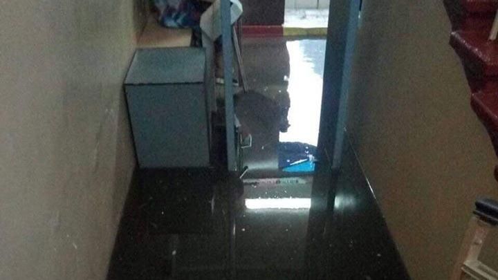 В Киеве ливень подтопил здание Соломенского суда: фото В Киеве ливень подтопил здание Соломенского суда: фото