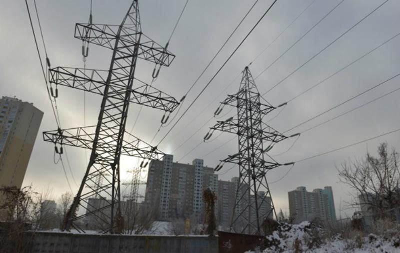 Через жахливу негоду знеструмлено 117 населених пунктів у 7 областях України Через жахливу негоду знеструмлено 117 населених пунктів у 7 областях України