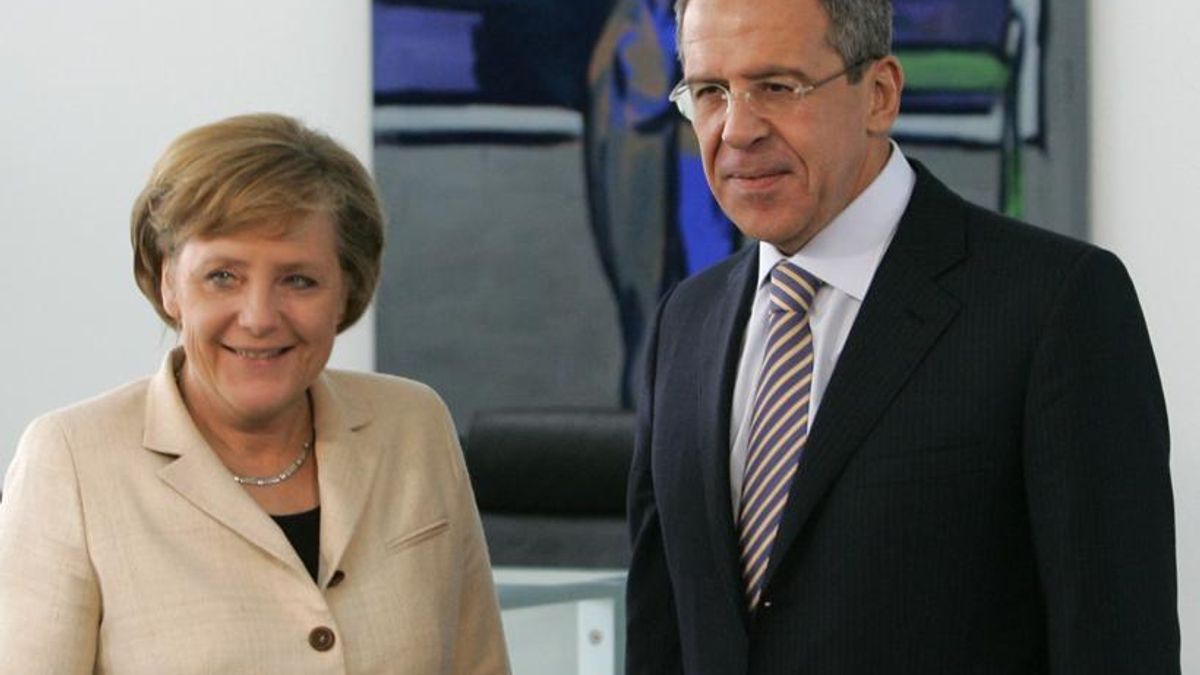 Російський чиновник попри санкції потрапив до Берліна: від Меркель чекають пояснень