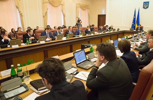 Кабмин одобрил стратегию информационной реинтеграции Донбасса: что она предполагает