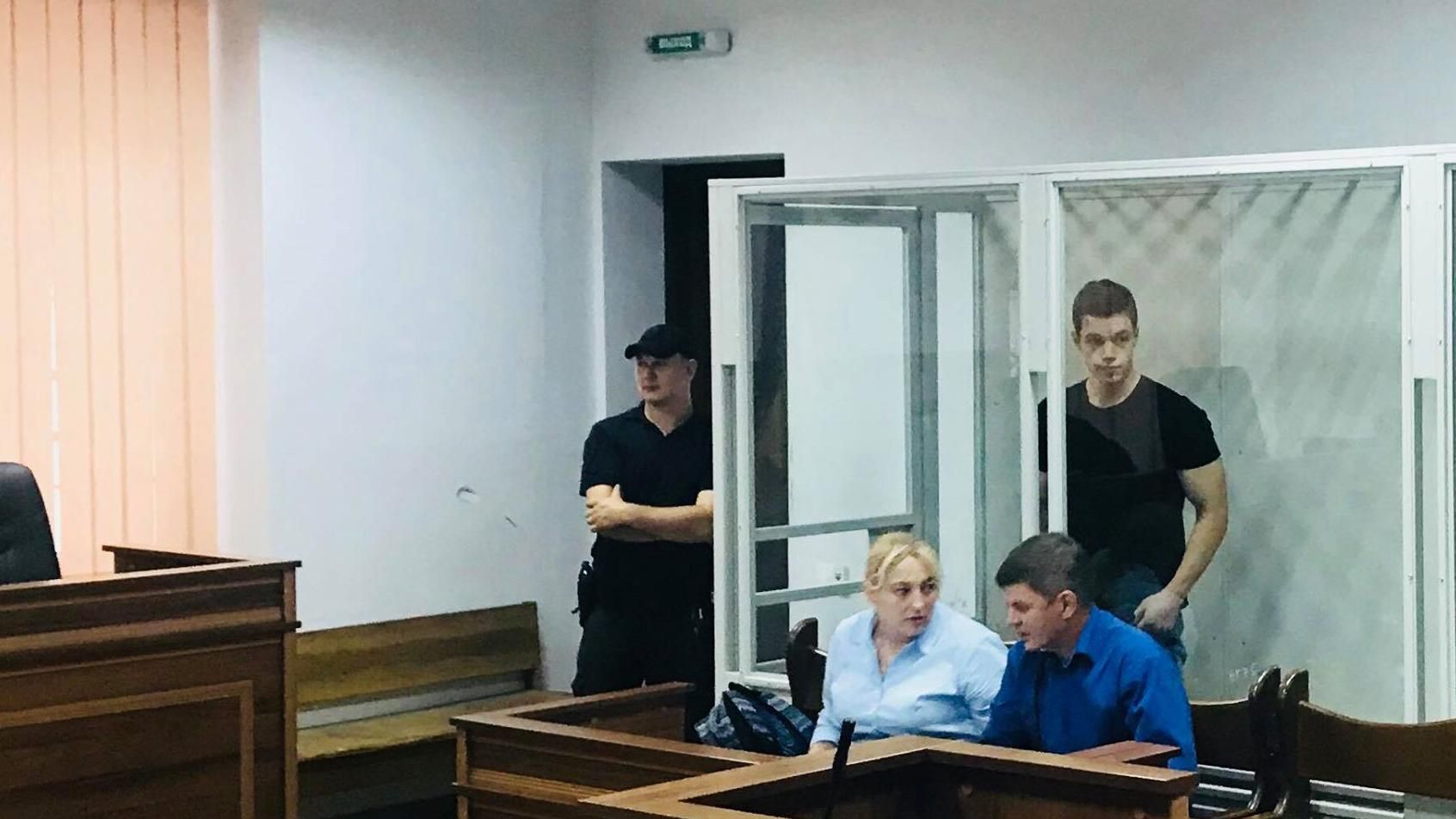 Суд над Островским - онлайн трансляция суда над водителем Hummer Суд над Островским - онлайн трансляция суда над водителем Hummer