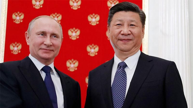 В ЮАР проходит встреча Путина с председателем КНР Си Цзиньпином