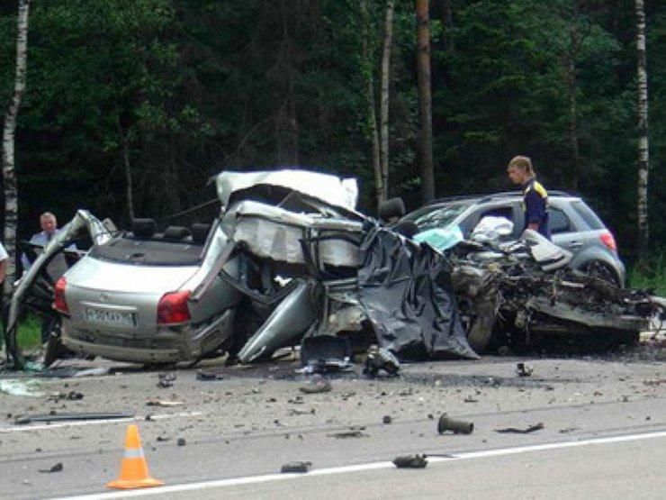 Дотримуйтесь правил дорожнього руху, бо вони написані кров'ю, – Гройсман Дотримуйтесь правил дорожнього руху, бо вони написані кров'ю, – Гройсман