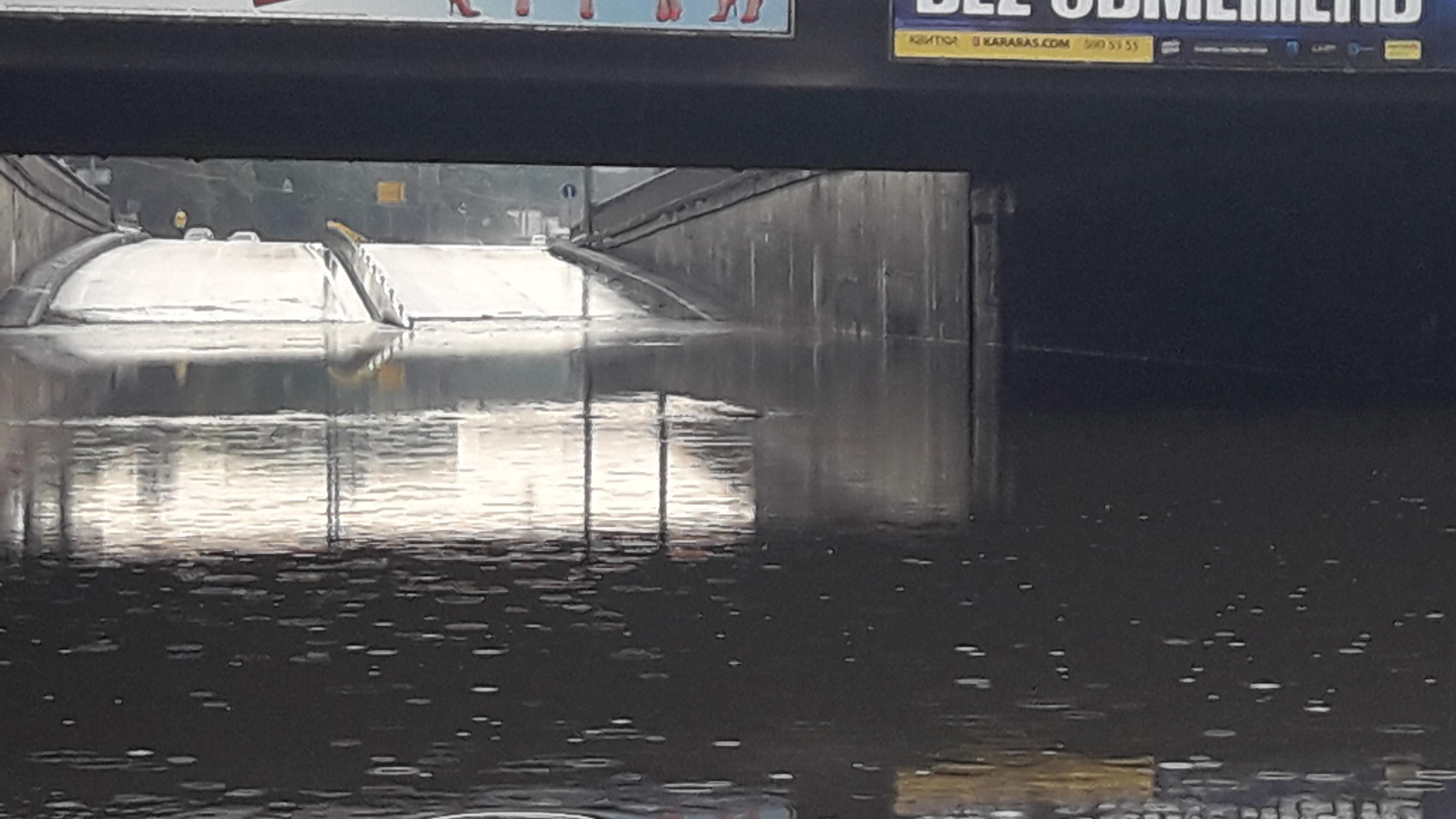 Киев ожидают дожди, грозы и подтопление: местная власть сделала предупреждение Киев ожидают дожди, грозы и подтопление: местная власть сделала предупреждение