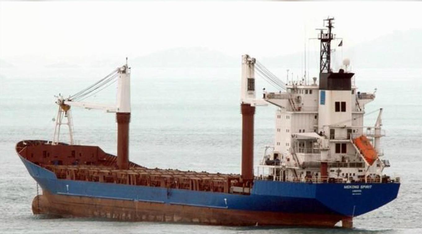 Год скитаний в Греции: украинские моряки возвращаются домой