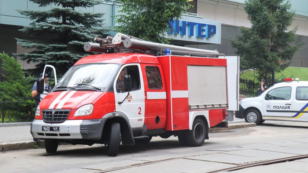 Телеканал "Інтер" мінували у Києві Телеканал "Інтер" мінували у Києві