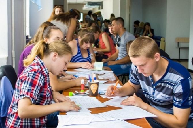 Завершення вступної кампанії: топ-10 популярних спеціальностей та вишів серед абітурієнтів Завершення вступної кампанії: топ-10 популярних спеціальностей та вишів серед абітурієнтів