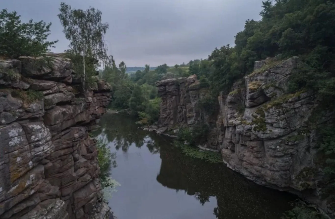 Буцький каньйон вражає своєю суворістю Буцький каньйон вражає своєю суворістю
