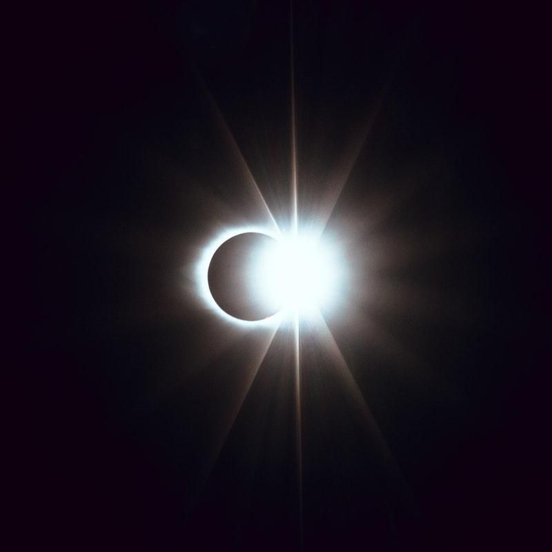 NASA проводить трансляцію найдовшого місячного затемнення: відео 