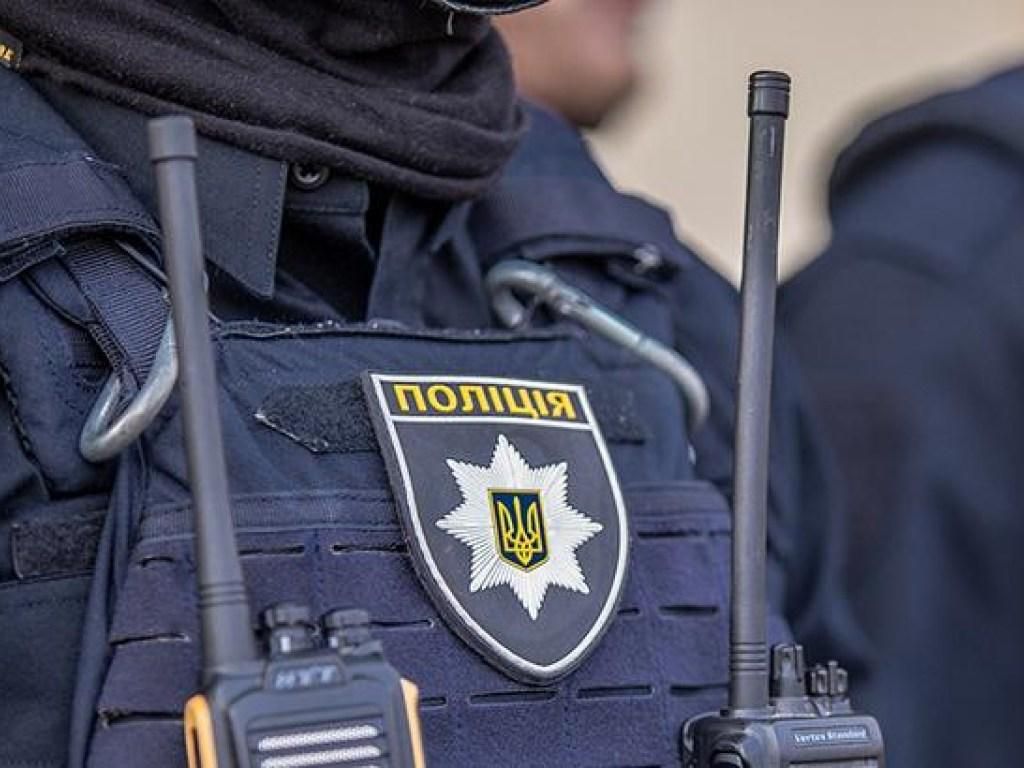 Жуткое убийство в Киеве: полицейские обнаружили тело девушки с признаками насильственной смерти