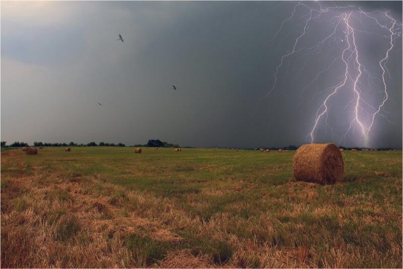 Сильная непогода с грозами снова накроет Украину: синоптики назвали области