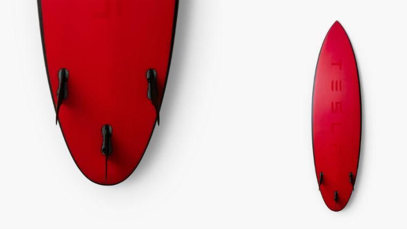 Tesla выпустила доску для серфинга: фото