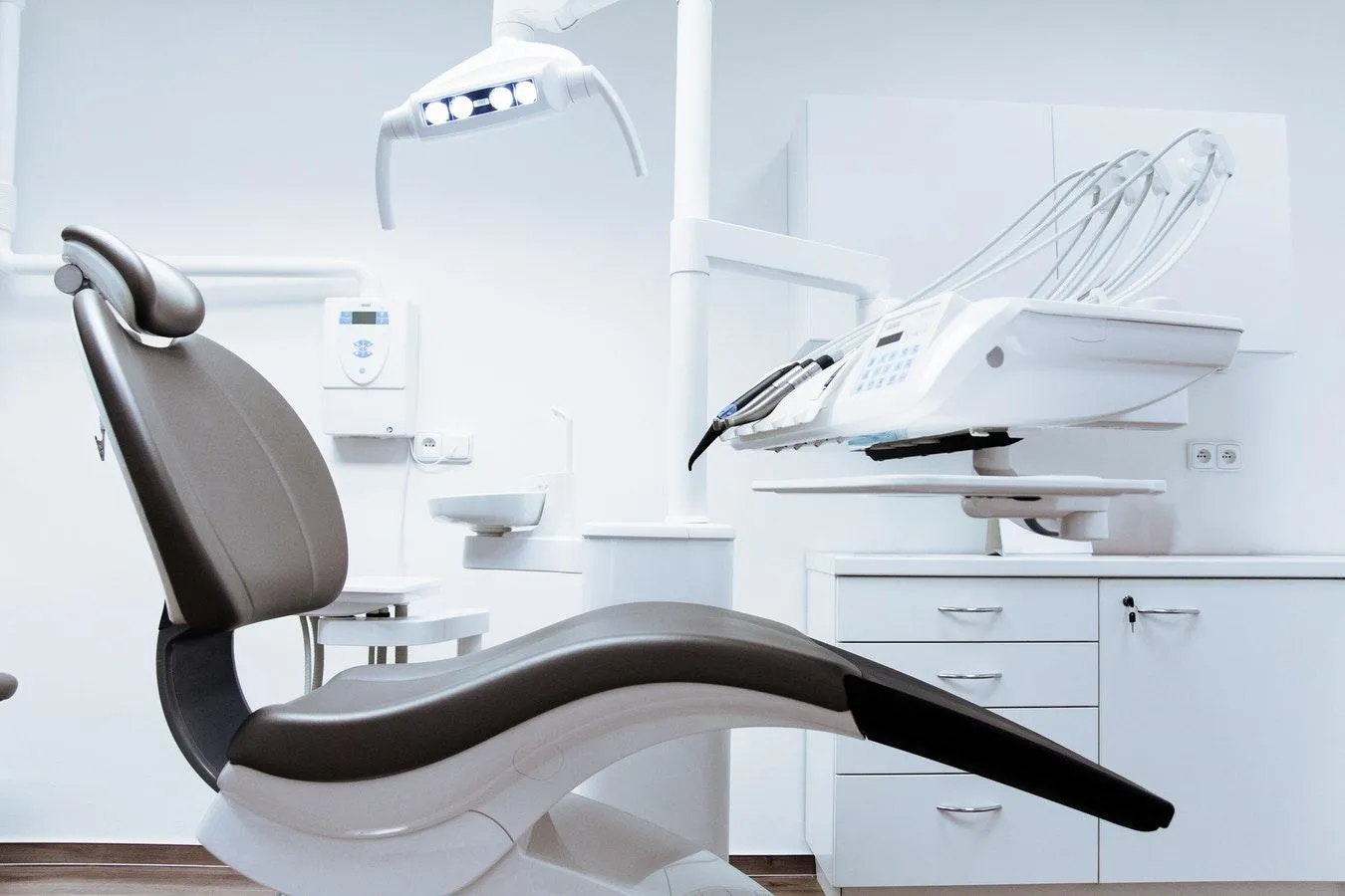 Державні стоматологічні установи не мають сучасних стерилізаційних