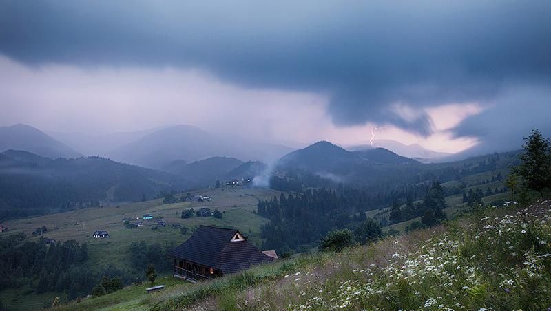 Захід України накриє негода: синоптики зробили попередження Захід України накриє негода: синоптики зробили попередження