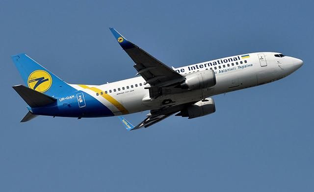 В "Борисполе" совершил аварийную посадку самолет из Львова: пассажир описал инцидент