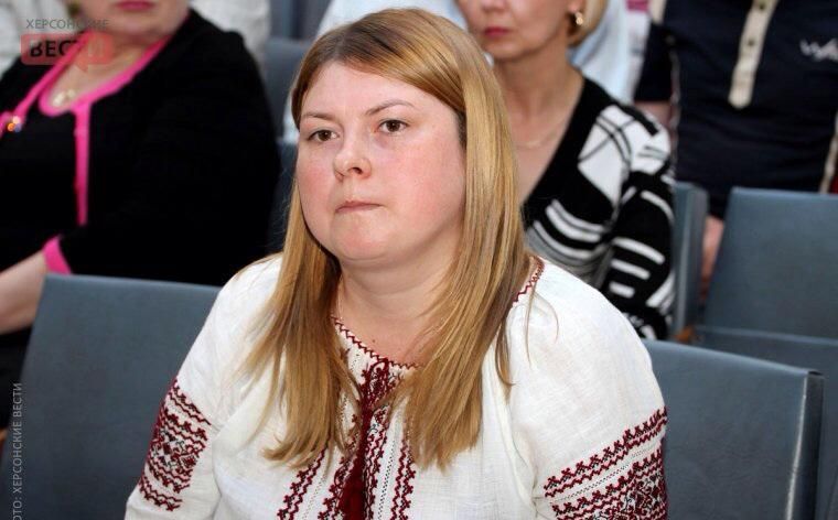 Неизвестный облил кислотой сотрудницу Херсонского городского совета: фото напавшего Неизвестный облил кислотой сотрудницу Херсонского городского совета: фото напавшего