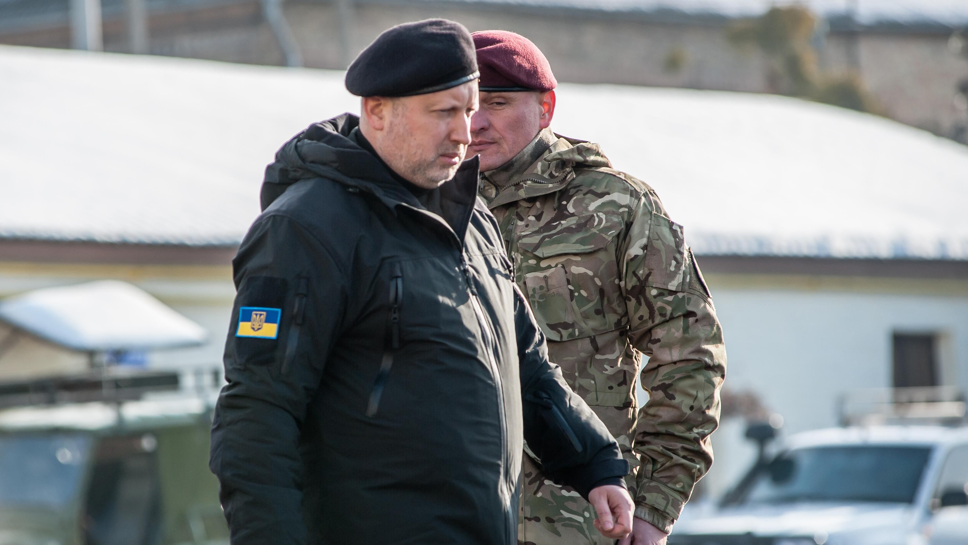 Турчинов сравнил референдум на Донбассе с лекцией для колорадских жуков Турчинов сравнил референдум на Донбассе с лекцией для колорадских жуков