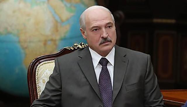 Лукашенко вперше з'явився на публіці після чуток про інсульт: опубліковані фото