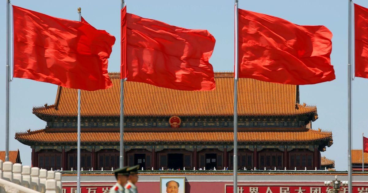 США эвакуируют дипломатов из Китая через акустические атаки США эвакуируют дипломатов из Китая через акустические атаки