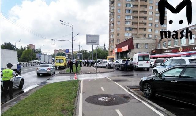 В Москве мужчина захватил заложников: есть раненые, известны требования злоумышленника