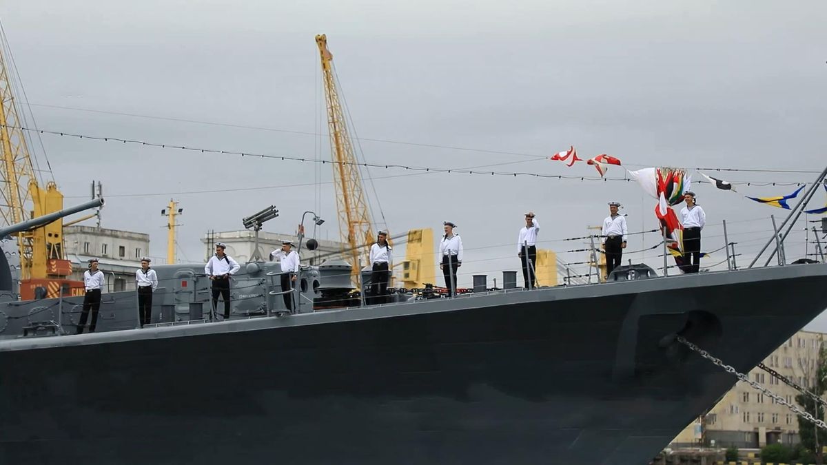 В Одессе отметили День Военно-Морских Сил: каким подарком пополнилась армия В Одессе отметили День Военно-Морских Сил: каким подарком пополнилась армия