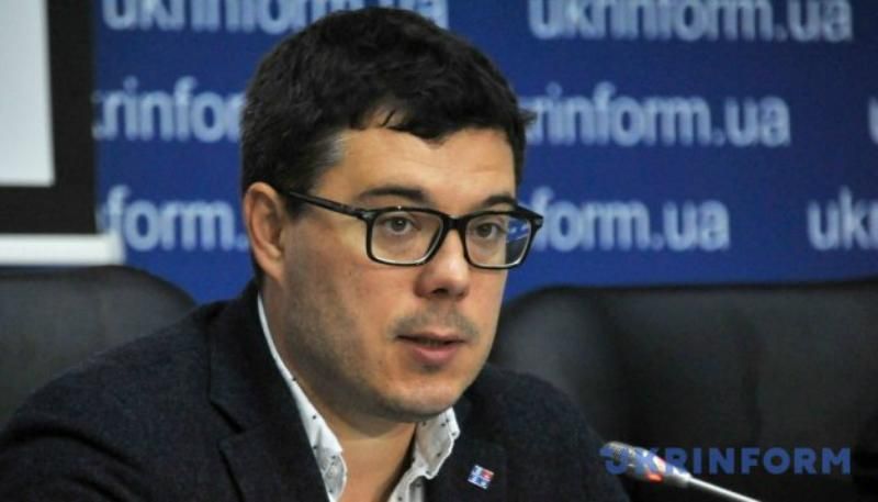 Юрій Бойко не хоче виглядати як проросійський кандидат, – експерт Юрій Бойко не хоче виглядати як проросійський кандидат, – експерт