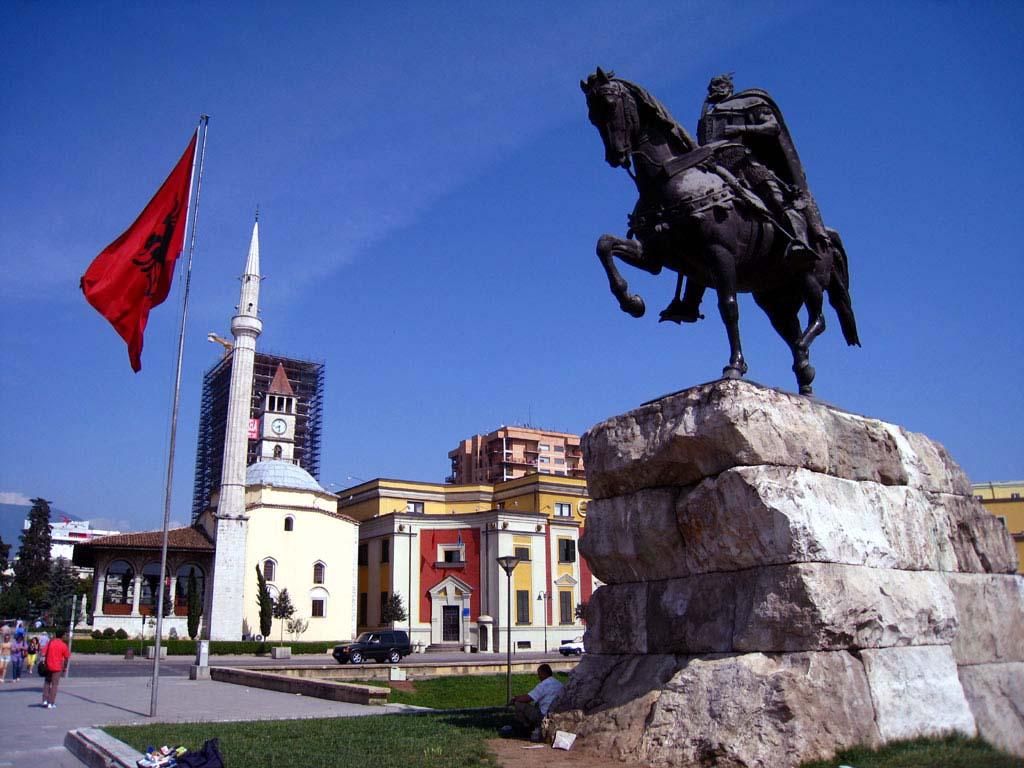 В Климкин говорят, что из Албании украинских туристов уже забрали