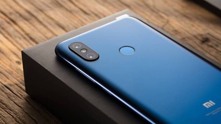 Xiaomi Mi8: обзор, цена бюджетной версии смартфона Xiaomi Mi8: обзор, цена бюджетной версии смартфона