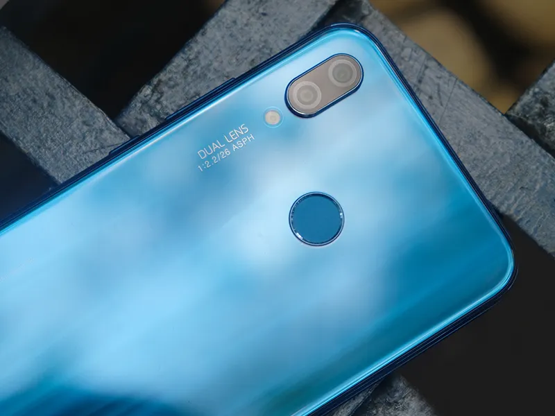 Смартфон Huawei nova 3e (P20 Lite)