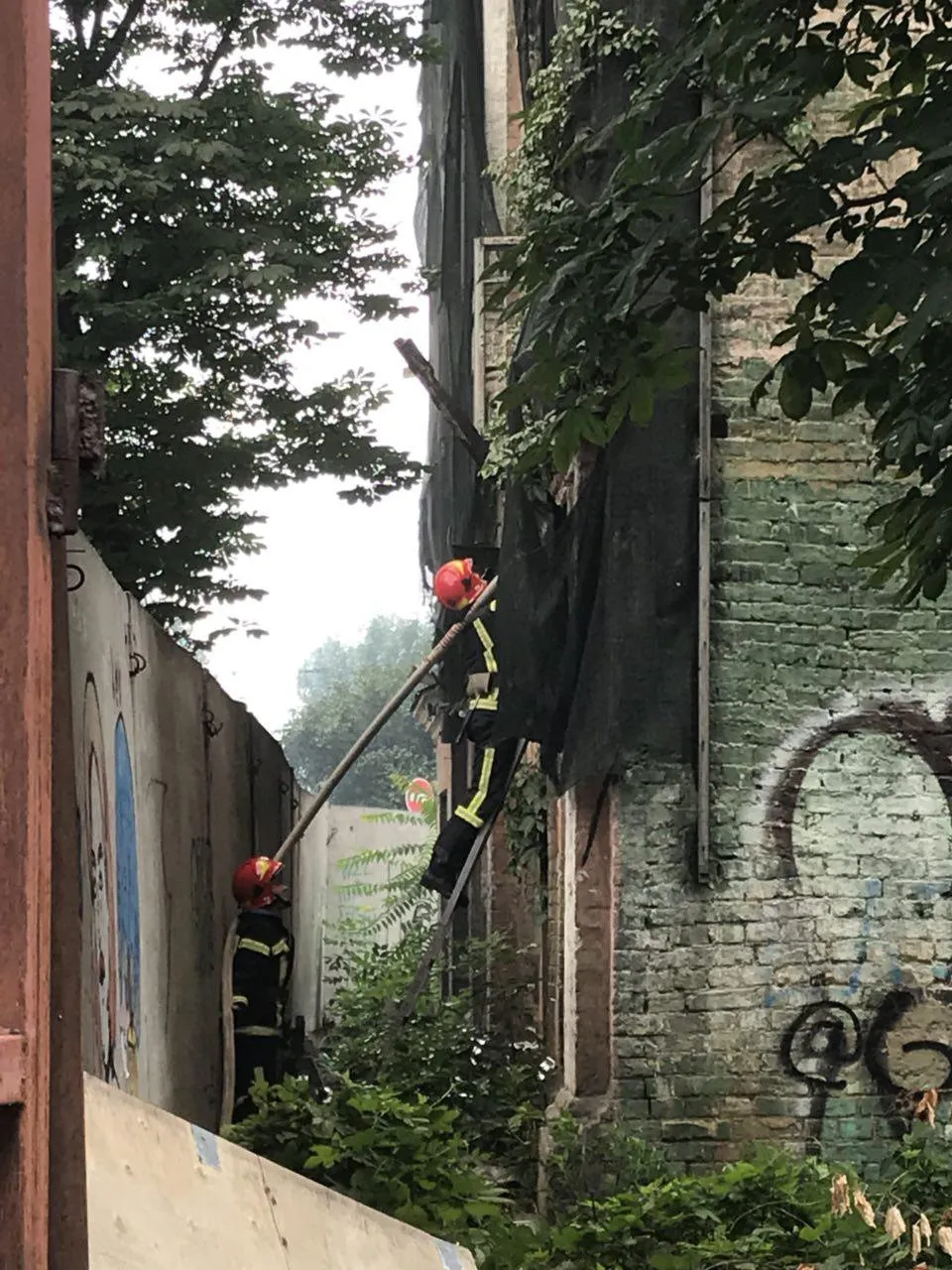 пожежа київ всторична будівля