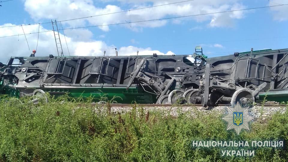 На Одещині 14 вагонів зійшли з рейок: близько 20 пасажирських поїздів змінюють маршрути