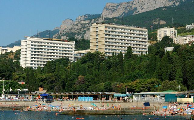 В Крыму оккупанты распродали украинские санатории В Крыму оккупанты распродали украинские санатории