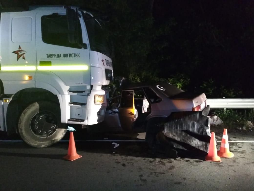 В окупованому Криму сталася масова смертельна ДТП за участю підлітків: фото В окупованому Криму сталася масова смертельна ДТП за участю підлітків: фото