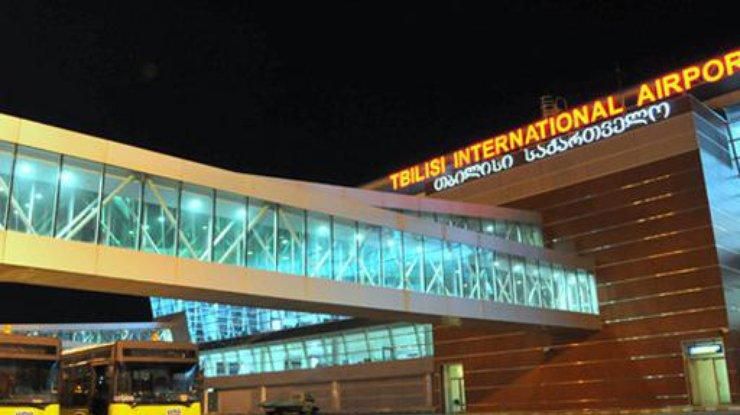 Россиянин в аэропорту Тбилиси отравил людей Россиянин в аэропорту Тбилиси отравил людей