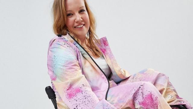 Компания Asos выпустила комбинезоны для людей с инвалидностью: фото