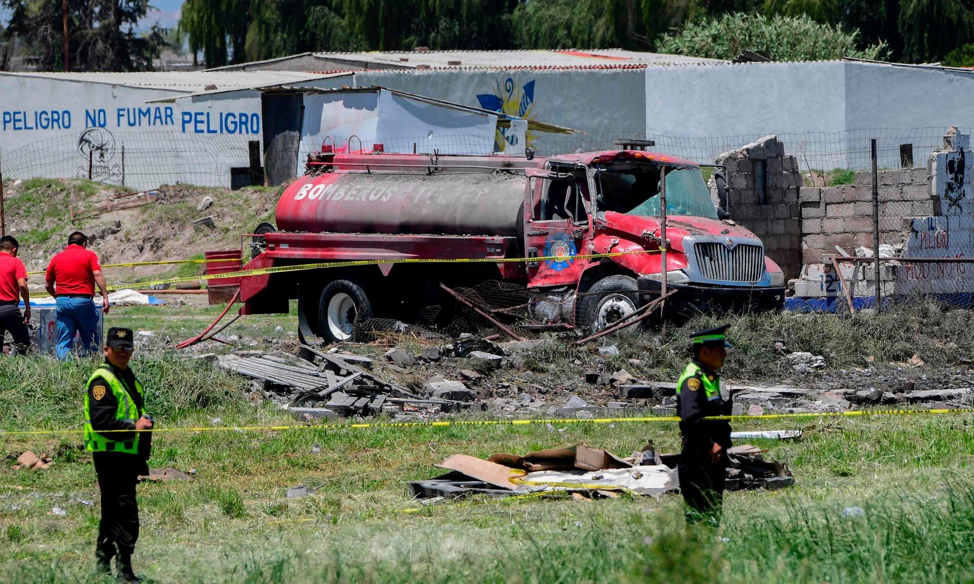 Из-за взрывов самодельных фейерверков в Мексике погибли 19 человек, еще 30 – получили ранения