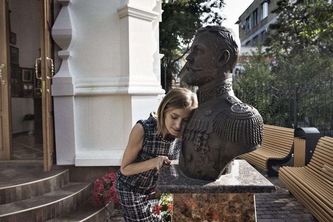 "Мракобісся": у мережі бурхливо відреагували на каплицю зі "святим царем" від Поклонської "Мракобісся": у мережі бурхливо відреагували на каплицю зі "святим царем" від Поклонської