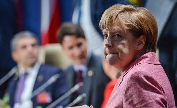 Меркель заявила, что через Украину Германия увеличит расходы на оборону
