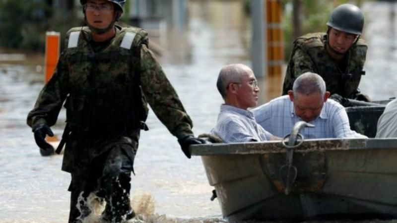 "Смертельні" повені: в Японії через негоду вже загинули понад 70 осіб