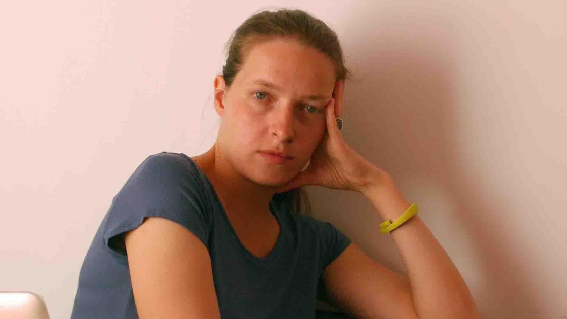 Російська режисерка віддала свою грошову премію з кінофестивалю батькам Сенцова Російська режисерка віддала свою грошову премію з кінофестивалю батькам Сенцова