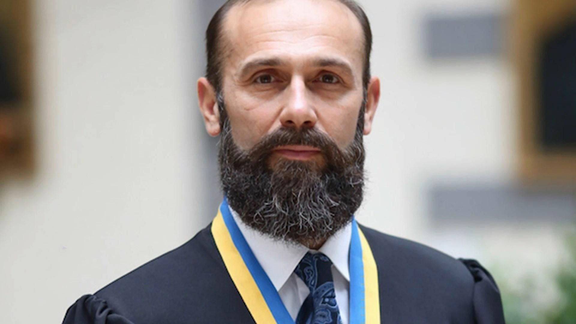 Какие встречи скрывает скандальный судья по хозяйственным вопросам Емельянов: расследование Какие встречи скрывает скандальный судья по хозяйственным вопросам Емельянов: расследование