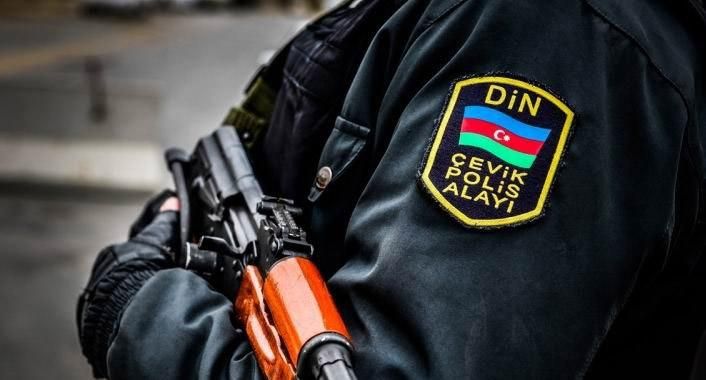 В Азербайджане во время массовых беспорядков убили двух полицейских