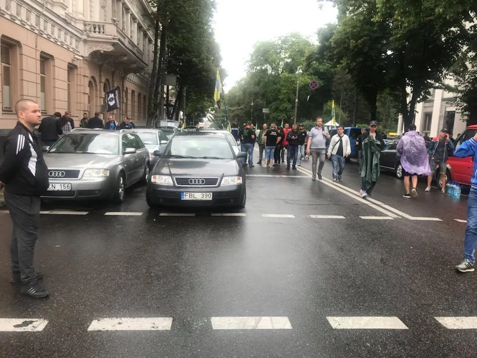 Протести під ВРУ Протести під ВРУ