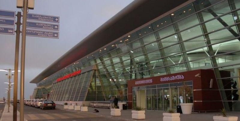 РФ відреагувала на ситуацію з росіянином, який пролив отруйну речовину в аеропорту Тбілісі РФ відреагувала на ситуацію з росіянином, який пролив отруйну речовину в аеропорту Тбілісі