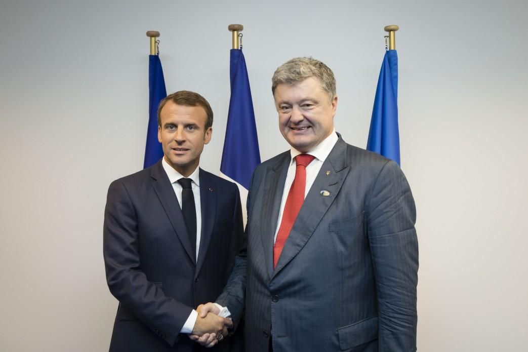 Порошенко встретился с Макроном: украинский и французский лидеры обсудили ситуацию на Донбассе